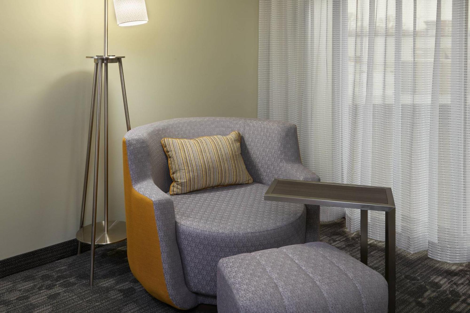 Hotel Courtyard By Marriott Oshawa Extérieur photo